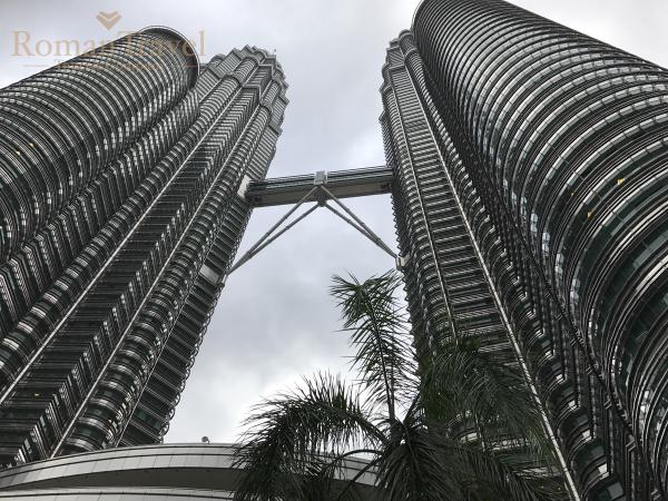 Башни Петронас. Куала-Лумпур. Малайзия