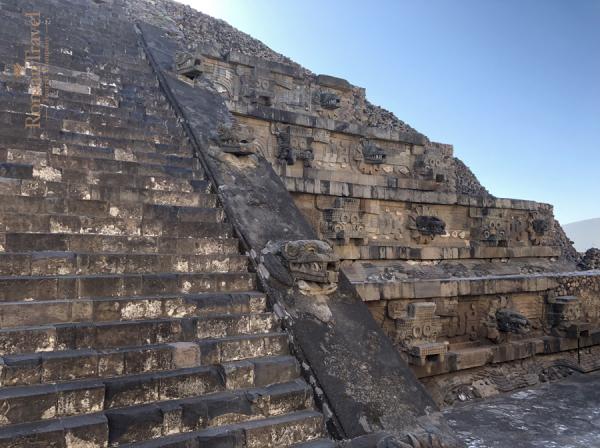 Храм Кацелькоатля Мексика Теотиуакан