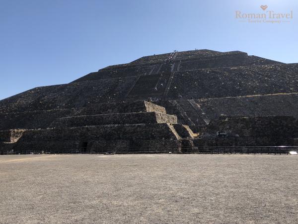 Пирамида Солнца. Теотиуакан Мексика