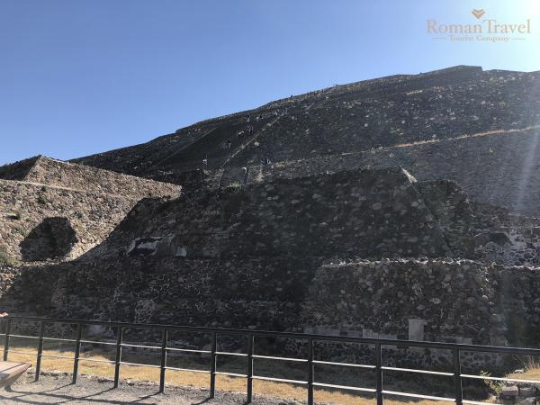 Пирамида Солнца. Теотиуакан Мексика