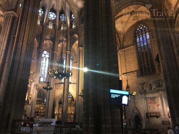 Красивый Собор в Барселоне